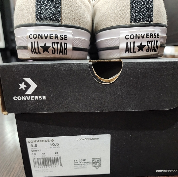 Mens Low Top Converse Sneakers - Picture 6 of 6